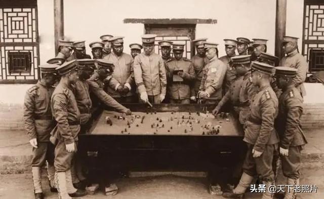 1900年代清末新军训练照片 大家看看战斗力如何？