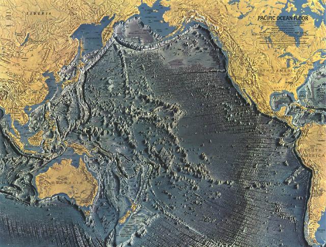 大平洋是远古时期月球撞击地球而形成的一个巨大的陨石坑
