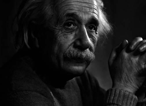 现代物理已过百年，为何再没有出现过媲美爱因斯坦的物理学家？