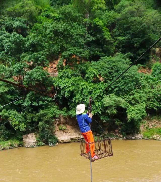 闻所未闻！云南有个特奇怪的古村，全是黄泥巴房，布局堪比四合院