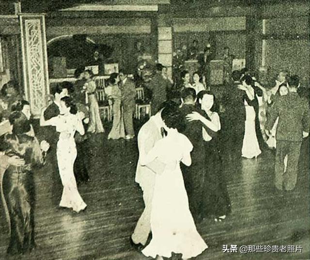 历史的记忆！1938年4月上海吴淞路的一天，当时被日本占领