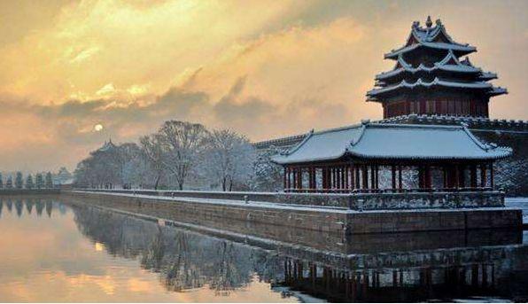 「诗词鉴赏」冬日，在古诗词中看雪，等一场飘雪，念一人安暖