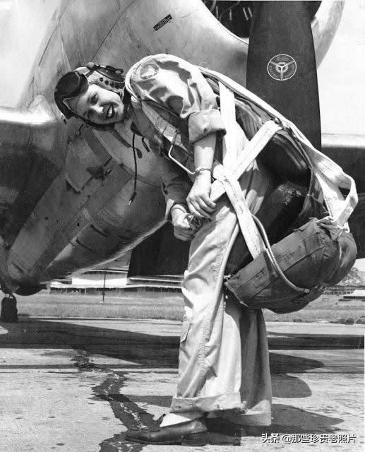 二战中的美国帅气女飞行员珍贵老照片，真实巾帼不让须眉
