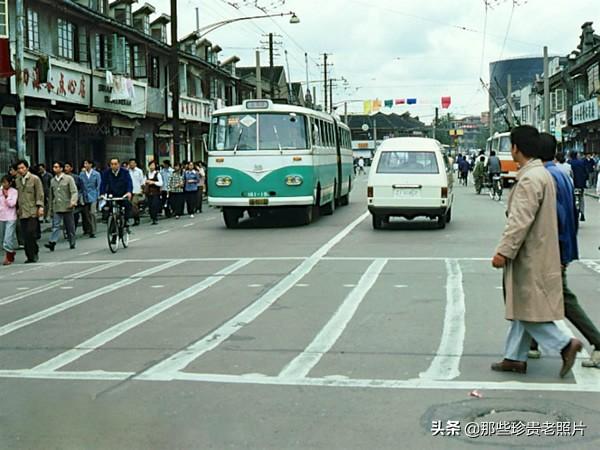 一组1983年的上海老照片曝光，有没有勾起你的回忆？