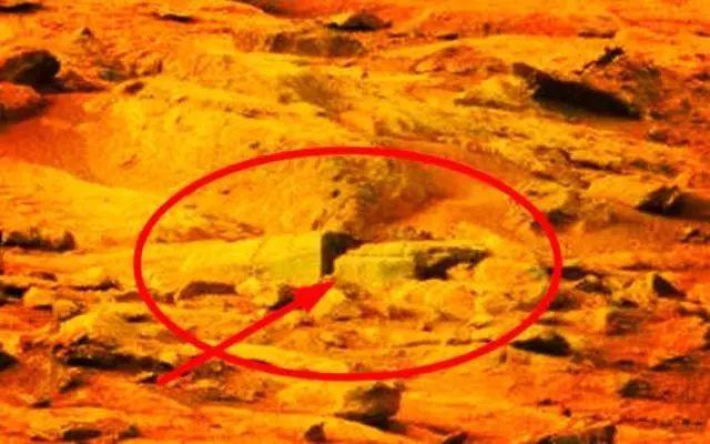 NASA发布火星最新照片，其中一张引发网友议论大爆炸
