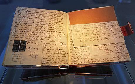《安妮日记》安妮·弗兰克的私人日记如何引起国际轰动