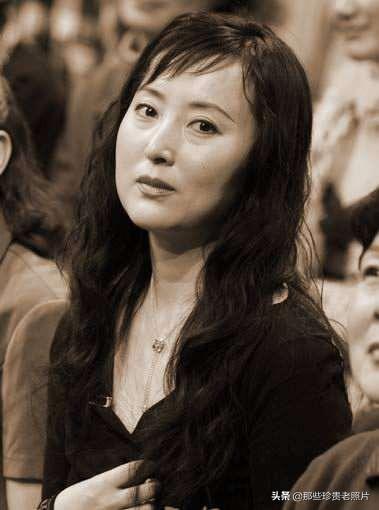 老照片：缅怀红楼梦中林黛玉的扮演者陈晓旭，永远的林妹妹