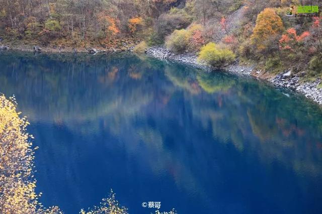 媲美九寨沟的“仙界圣地”！都是因水而美，但是它却美得别具一格