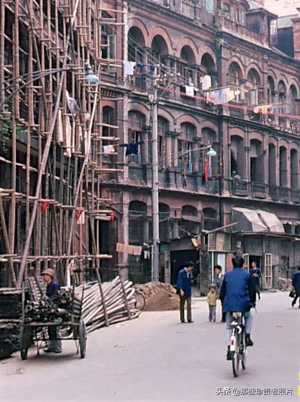 一组1983年的上海老照片曝光，有没有勾起你的回忆？