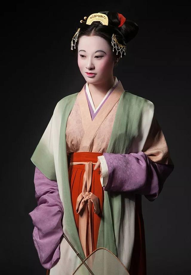 沈从文 | 中国古人的穿衣美学