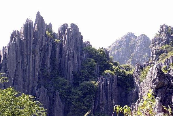 贺州玉石林：一亿多年前留下来的汉白玉仙境