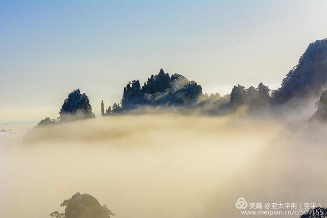 如果不是亲眼所见，你绝对想不到黄山的冬天到底有多美