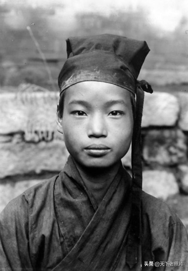 1935年的华山老照片，彼时的华山道观道士还有美景