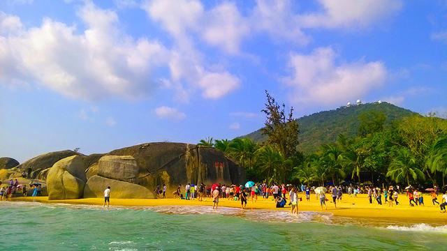 海南岛旅游怎么玩儿？体验热带风情，1000公里环岛路处处是美景