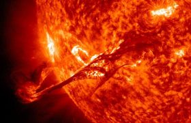 太阳每25年对地球发动一次总攻击