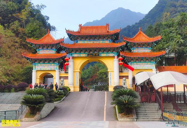 全球最值得旅游目的地，中国唯一入选的“梵天净土”，游览必读