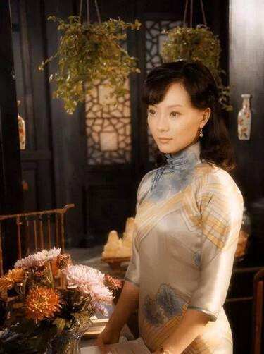 “旗袍女王”陈数，出道至今零绯闻，43岁的她打败岁月风采依旧