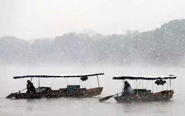 张岱《湖心亭看雪》