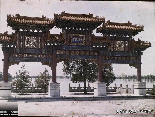 清朝消亡后法国摄影师拍摄的颐和园，原始而富有韵味
