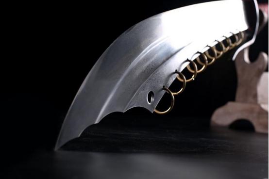 为何古代的大刀都要装一串铁环？工匠：看见刀有9个环的请躲远点