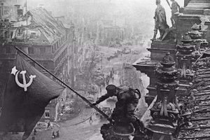 德国败局已定，为何苏联还要强攻柏林，以至于让30万士兵送死