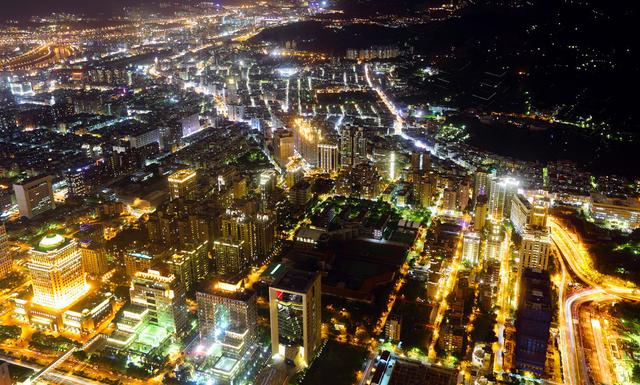 中国最小省会城市，人均GDP高达20万人民币，还是世界一线城市