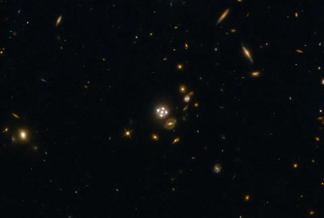 宇宙中的元老级天体，需要黑洞供给物质的类星体还蕴藏巨大能量