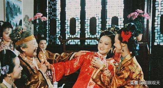 冷眼看红楼：贾琏和王熙凤攫取式的婚姻关系最终导致二人分道扬镳