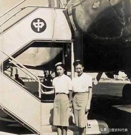 民国空姐罕见老照片: 想不到中国首批空姐长得那么好看-爱读书