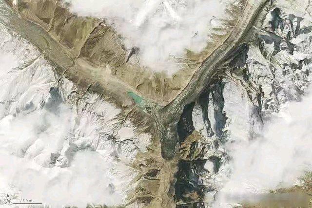 亚洲水塔即将倒塌？美国宇航局警告：尼泊尔中国滑坡风险或双倍