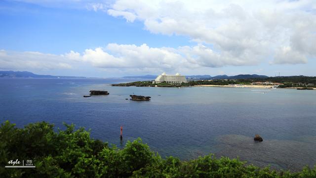日本的夏威夷，曾经是中国的附属国，风景优美，游客络绎不绝