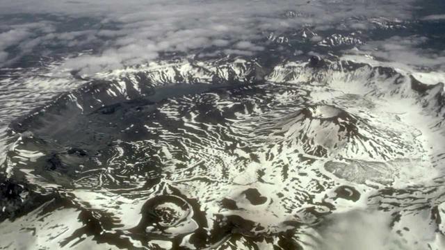 美国发现比黄石超级火山更猛火山，威力是其30倍，喷发物厚4000米