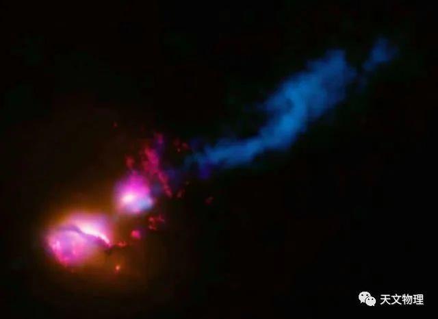 发现银河系附近的10个活动星系核，喷射流从抛物线状变成了锥形