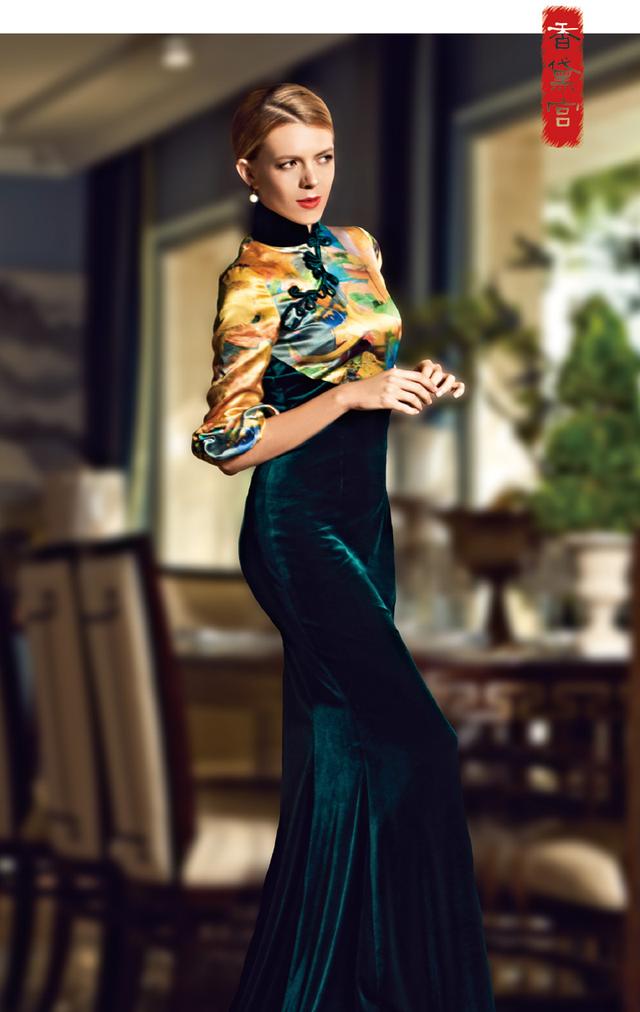 旗袍适合中国人的形体，表达中国人的审美。