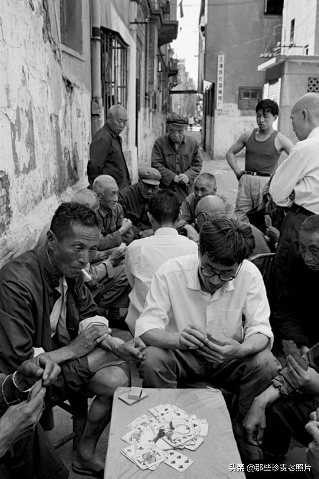 一组70年代的上海老照片，有没有勾起你的回忆？-爱读书