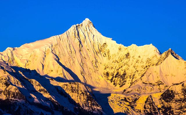 叫错名字70年，卡瓦格博，世界上第一座拒绝人类攀登的雪山
