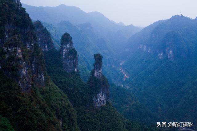 震撼！湖南矮寨大桥，高崖深谷中的天梯，世界十大非去不可新地标