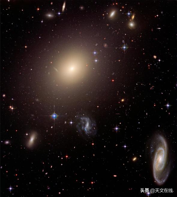 这颗巨型星系曾快速生长，却又无故消失，这让天文学家也感到困惑