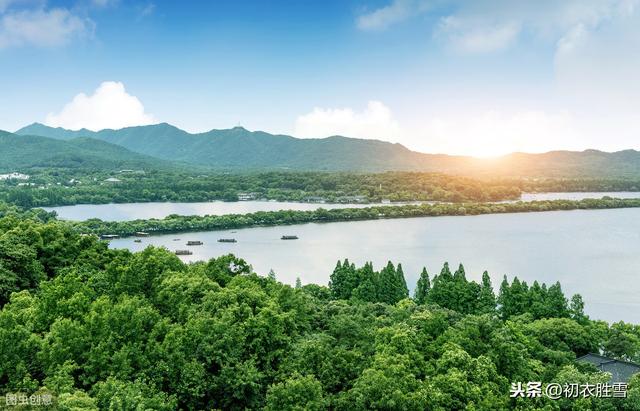 清明读诗：人歌人哭清明日，花开花落昨夜风