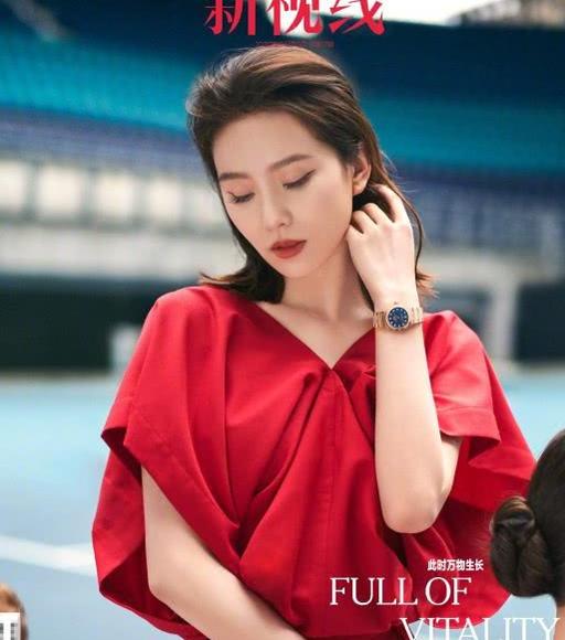 刘诗诗登《新视线》四月刊，一身红衣温暖知性，每一张都好美！
