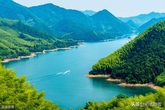 潇洒惊艳稼轩词：我见青山多妩媚，料青山见我应如是