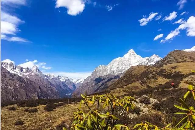 攀登入门级雪山，3天登顶四姑娘山大峰，不需任何技术装备