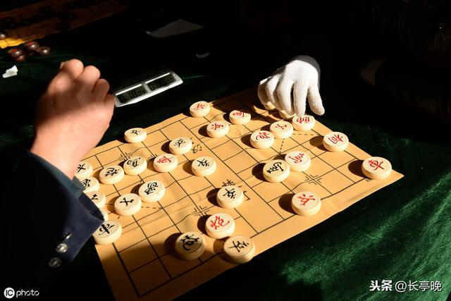 阿城《棋王》：信念之火不灭，理想自在心间