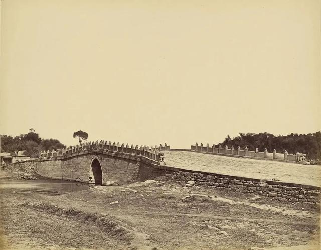 1860年，“殖民主义”视角，侵略者镜头下的中国建筑