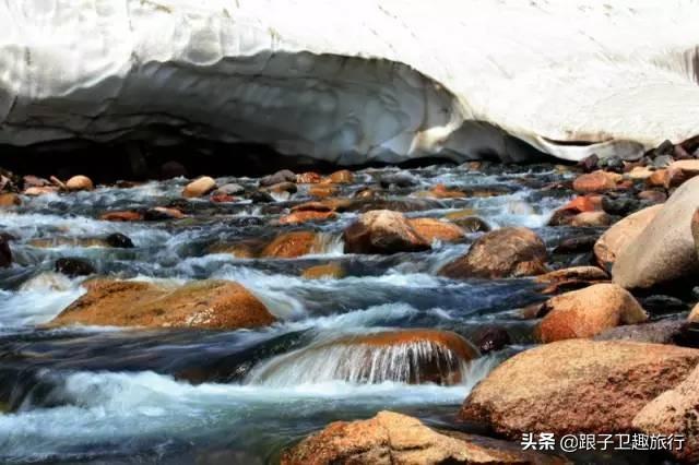 穿越塔克拉玛干沙漠：一条苍茫的老国道，惊艳了四季