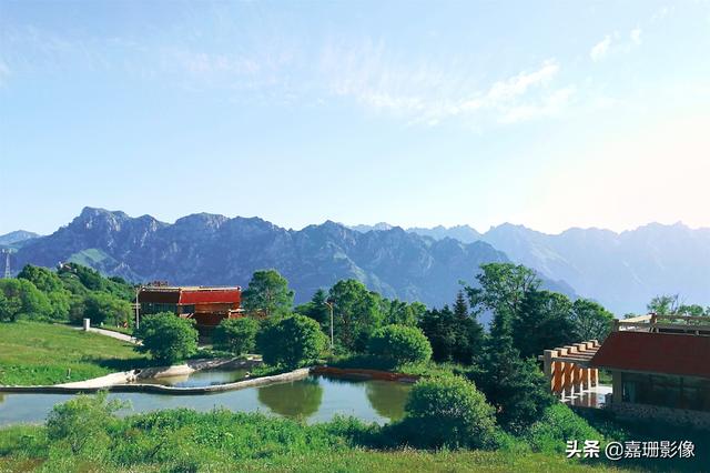 集江南水乡的秀美、雪域高原的壮美于一身，神仙也喜爱的拉尕山