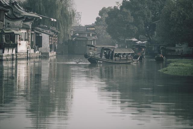 汪曾祺笔下的盎然生机：地方风俗画里的生活并不俗，人情有味且美