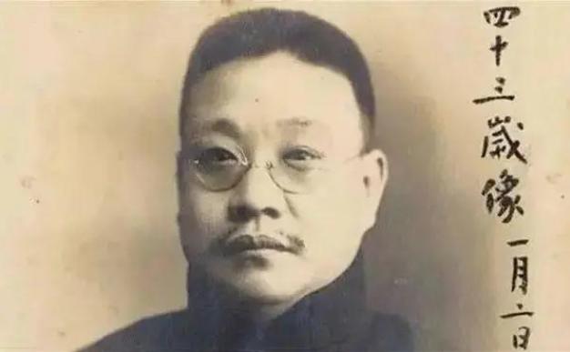 拒娶宋美龄，推辞黄埔军校校长，他把江山和美人拱手让给了蒋介石