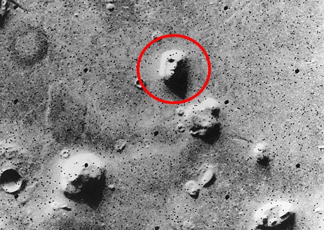 好奇号在火星上发现“人骨”？NASA回应：照片确实来自火星