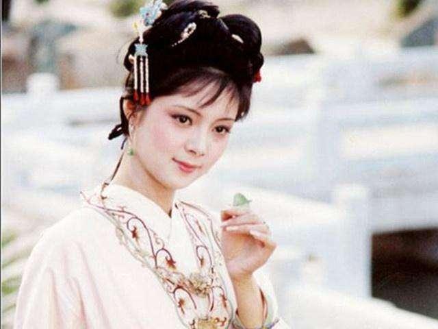 《红楼梦》中的薛宝钗是一个完美的人吗？